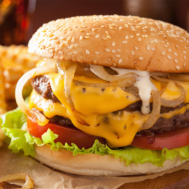 Burger surprise cheddar échalotte